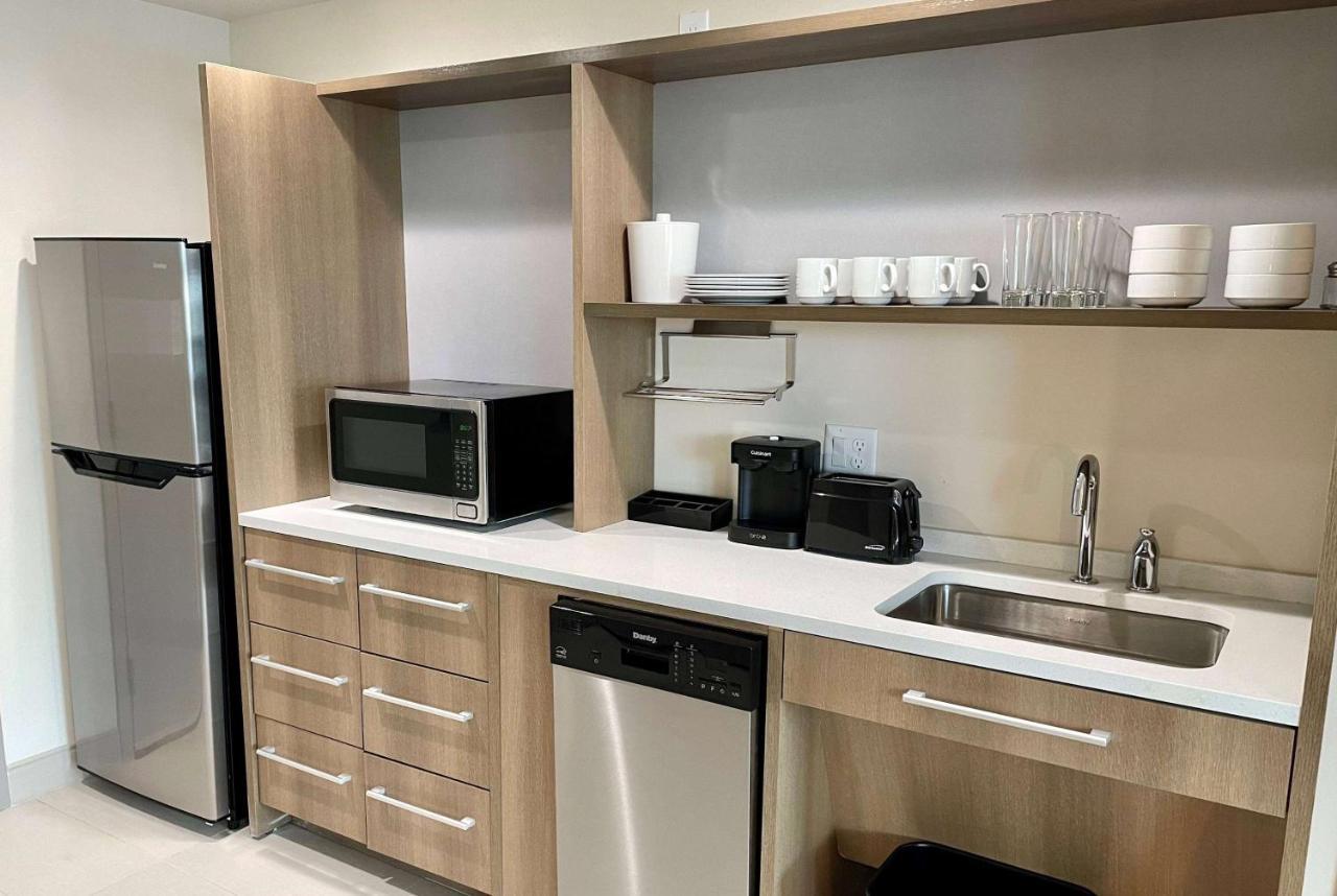 Hawthorn Extended Stay By Wyndham Kingwood Houston Exterior photo