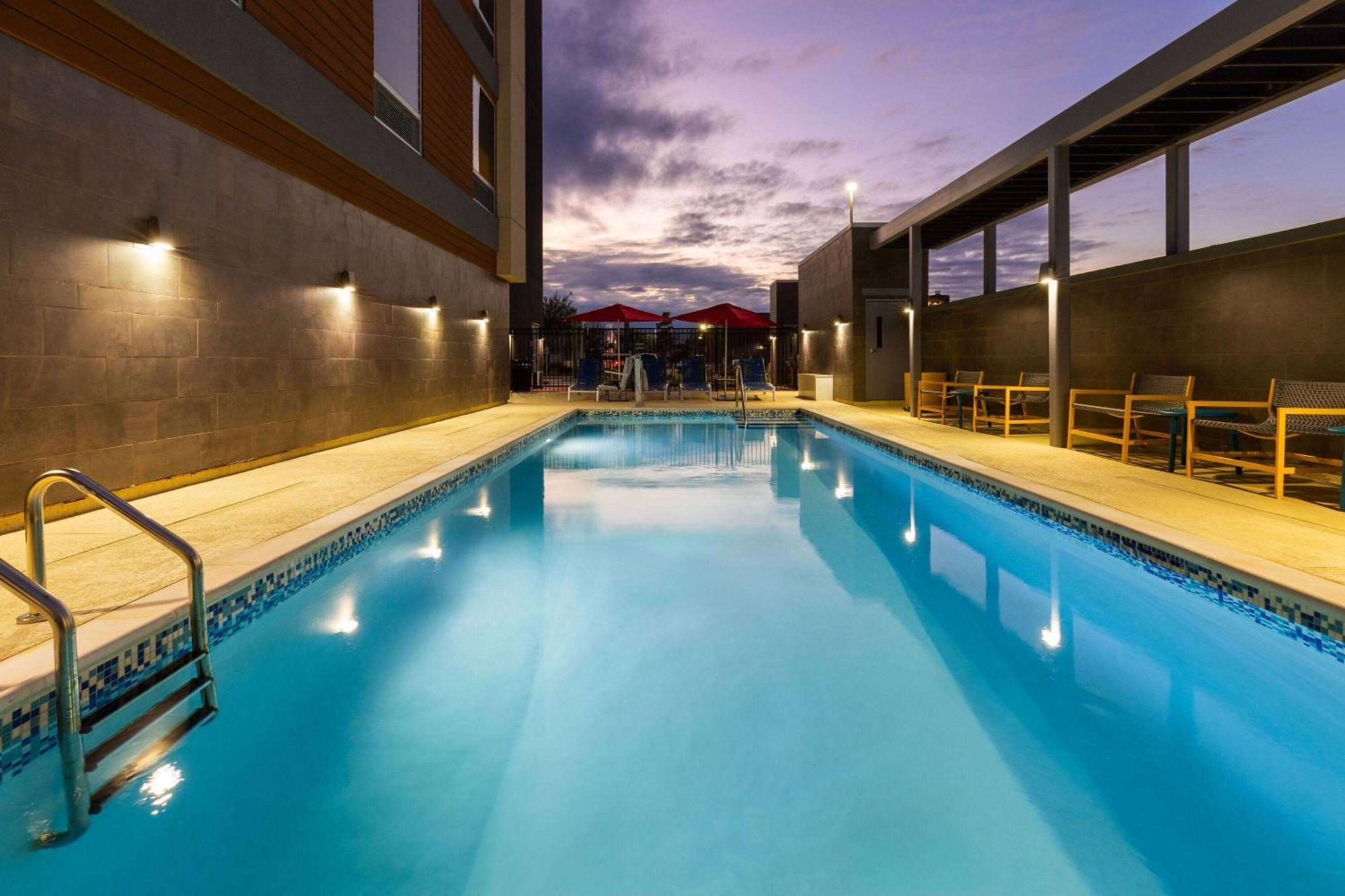 Hawthorn Extended Stay By Wyndham Kingwood Houston Exterior photo