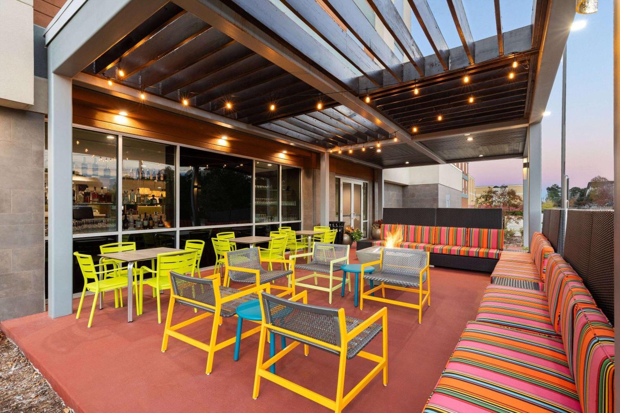 Hawthorn Extended Stay By Wyndham Kingwood Houston Exterior photo