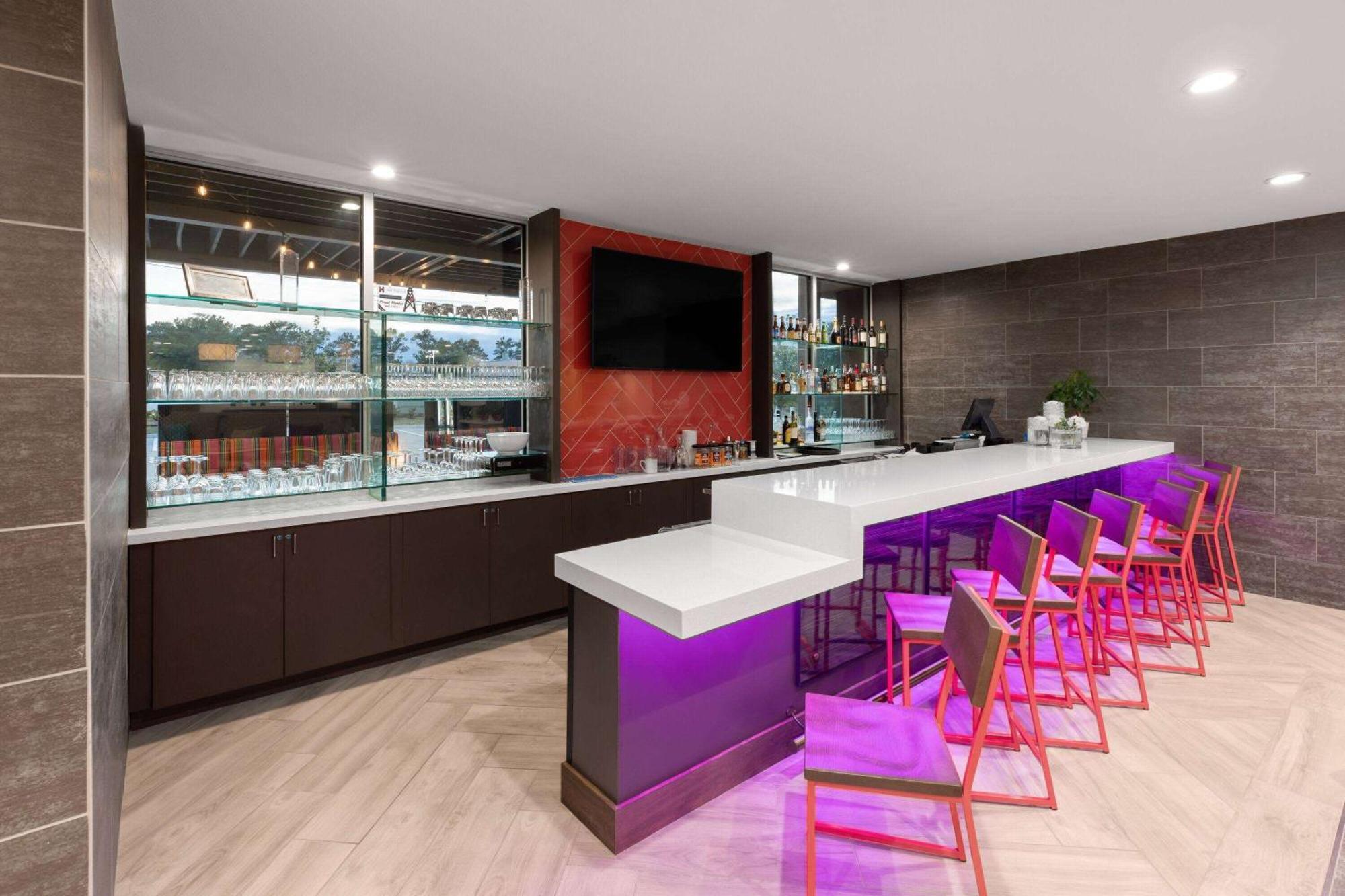 Hawthorn Extended Stay By Wyndham Kingwood Houston Exterior photo